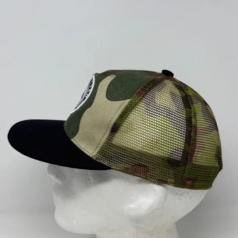 Quiksilver Mens Camo Trucker Hat Black‎ Flat Brim Mesh Snapback Cap Logo Patch